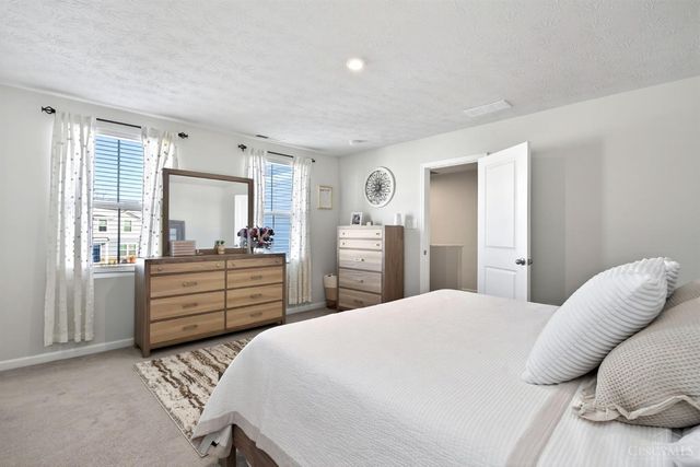 6633 Rivulet Drive, Middletown, OH 45042