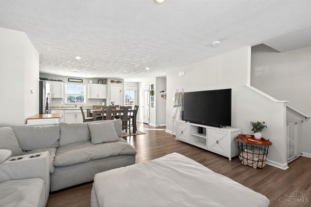 6633 Rivulet Drive, Middletown, OH 45042