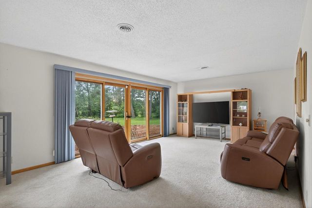 8210 GROVE AVENUE, Wisconsin Rapids, WI 54494