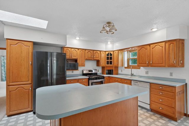 8210 GROVE AVENUE, Wisconsin Rapids, WI 54494
