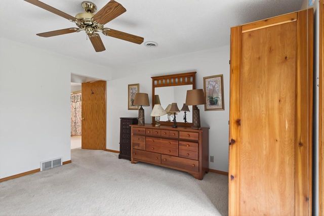 8210 GROVE AVENUE, Wisconsin Rapids, WI 54494