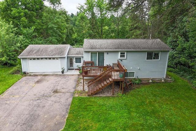 8210 GROVE AVENUE, Wisconsin Rapids, WI 54494