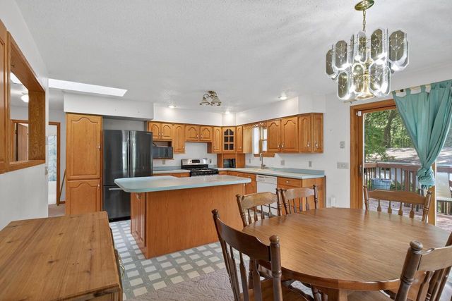 8210 GROVE AVENUE, Wisconsin Rapids, WI 54494