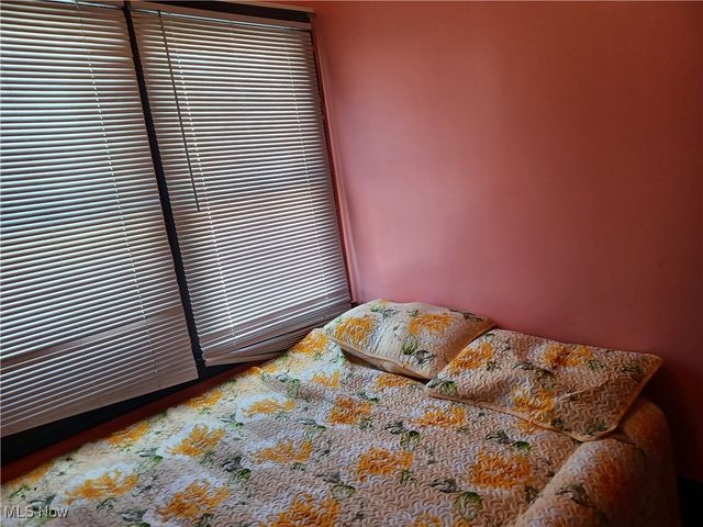 983 Garden Street NW, Warren, OH 44485