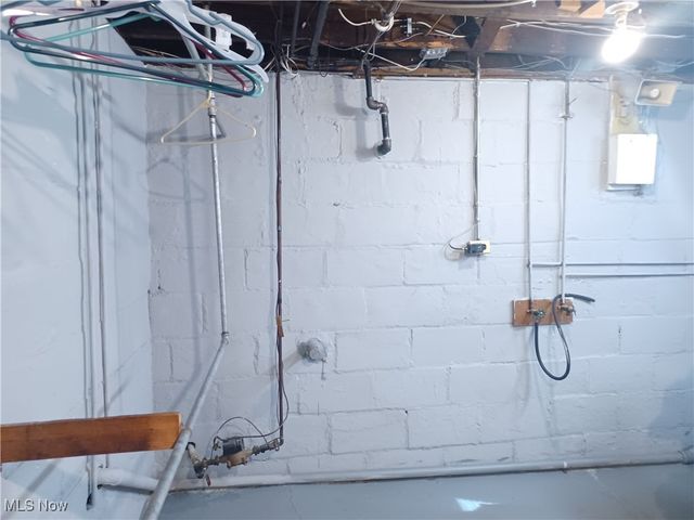 983 Garden Street NW, Warren, OH 44485