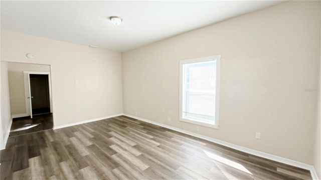 8113 N SEMMES STREET, Tampa, FL 33604