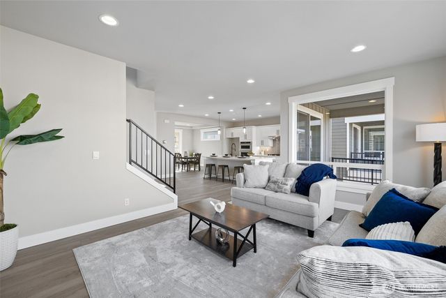 1102 168th Street SW, Lynnwood, WA 98037