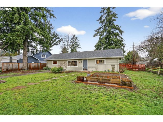 12719 Ne HOLLADAY St, Portland, OR 97230