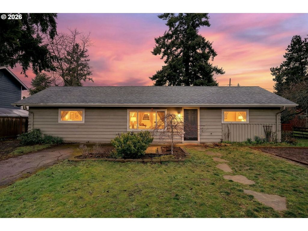 12719 Ne HOLLADAY St, Portland, OR 97230