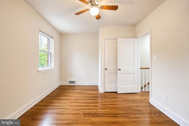 3141 LYNDALE PL SE, Washington, DC 20019