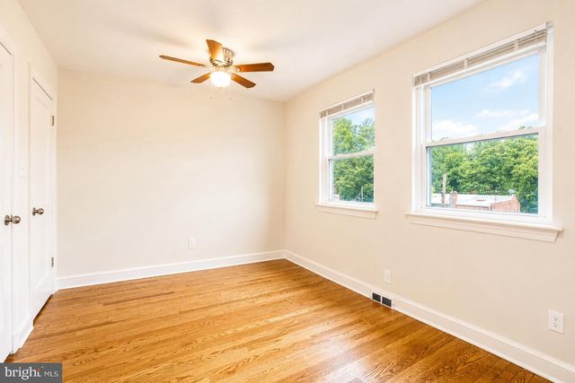 3141 LYNDALE PL SE, Washington, DC 20019