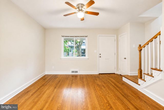 3141 LYNDALE PL SE, Washington, DC 20019