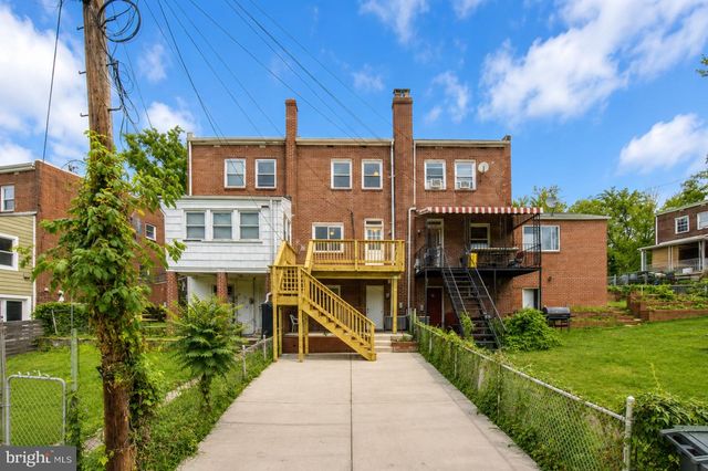 3141 LYNDALE PL SE, Washington, DC 20019