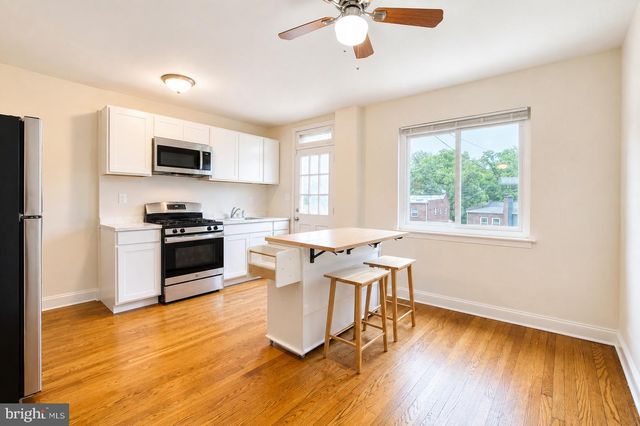 3141 LYNDALE PL SE, Washington, DC 20019