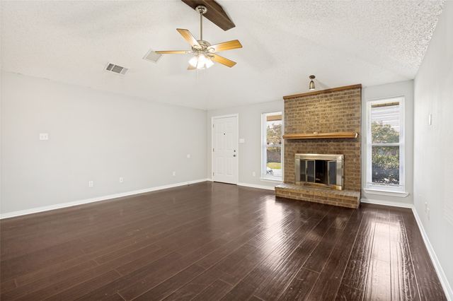 2208 Cedarcrest Drive, Carrollton, TX 75007