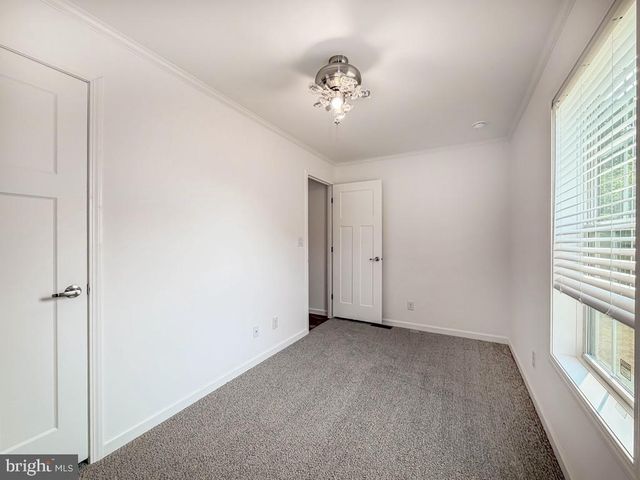 4135 DAVIS DR, Morrisville, PA 19067