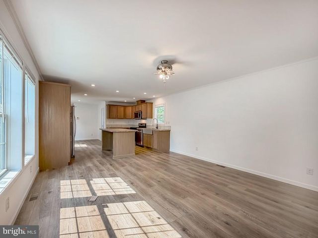 4135 DAVIS DR, Morrisville, PA 19067