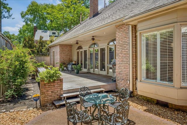 4363 W CHERRY PLACE DR, Memphis, TN 38117