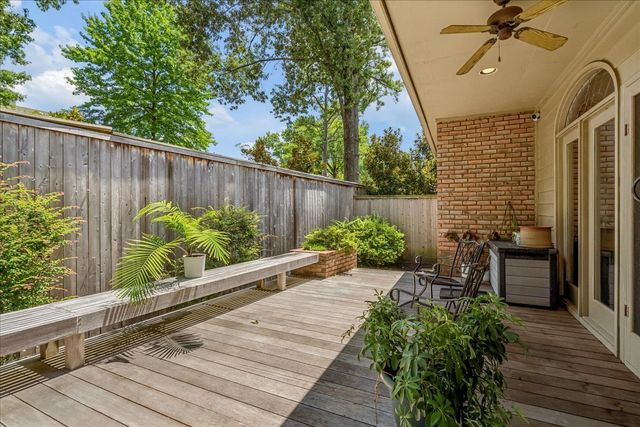 4363 W CHERRY PLACE DR, Memphis, TN 38117