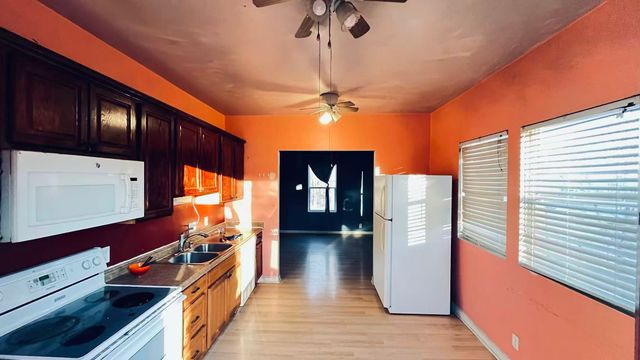 608 23rd Street, Des Moines, IA 50312