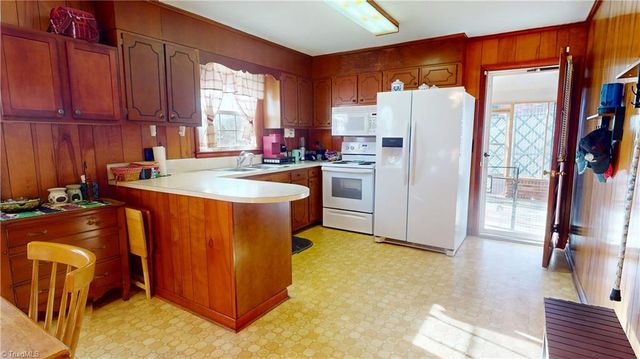 165 Noonkester Drive, Mount Airy, NC 27030