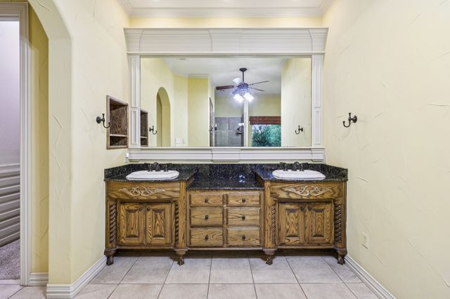 520 Haverhill Lane, Colleyville, TX 76034