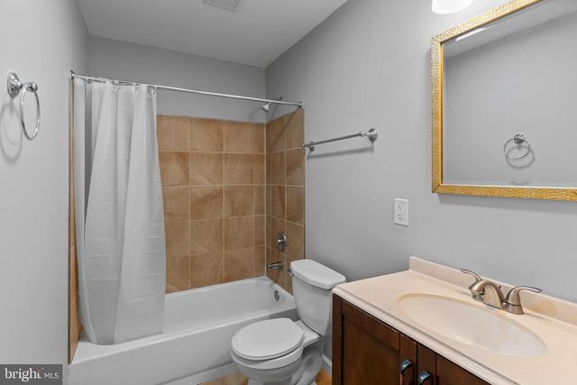 513 S CHESTER ST, Baltimore, MD 21231