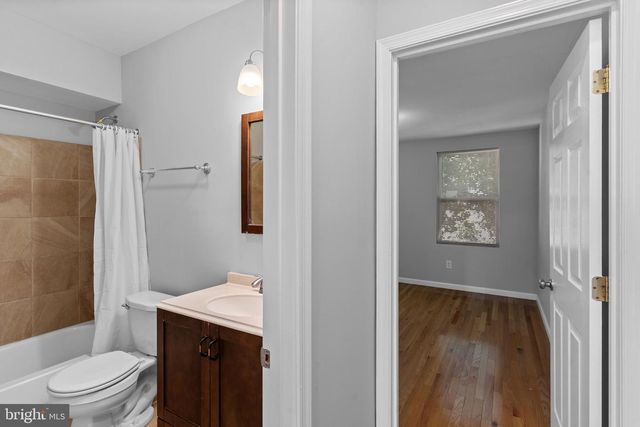 513 S CHESTER ST, Baltimore, MD 21231