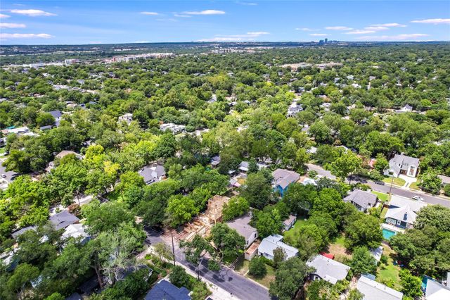 1506 Alguno RD, Austin, TX 78757