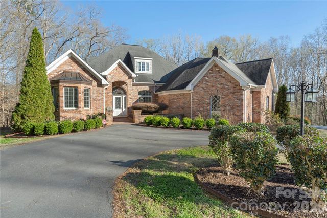 12711 Moores Chapel Road, Charlotte, NC 28214
