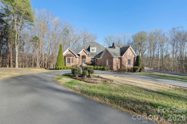 12711 Moores Chapel Road, Charlotte, NC 28214