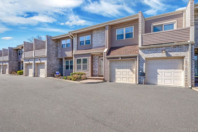 2840 Nicole Court, Oceanside, NY 11572