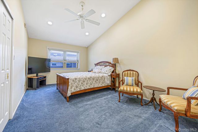 2840 Nicole Court, Oceanside, NY 11572