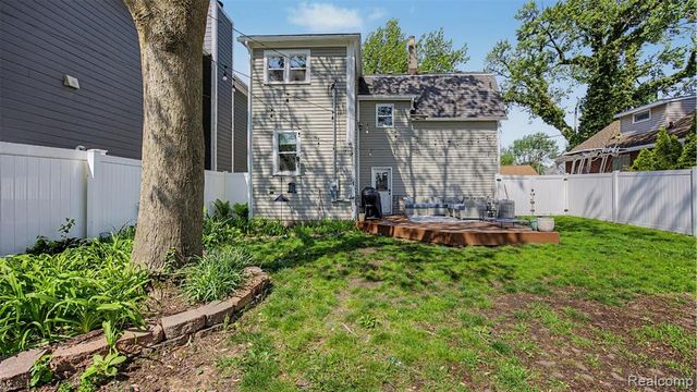 1015 Wyandotte Avenue, Royal Oak, MI 48067