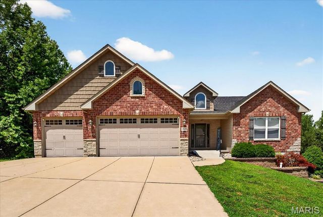 209 Sutherland Falls Court, Festus, MO 63028