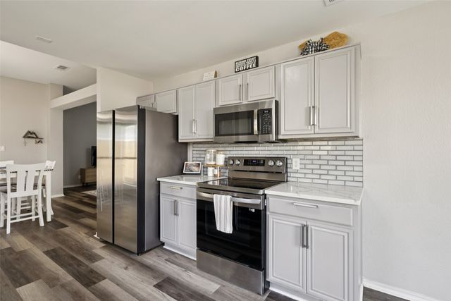 8183 Spruce Valley Drive, Fort Worth, TX 76137