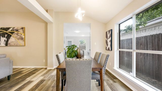 8183 Spruce Valley Drive, Fort Worth, TX 76137