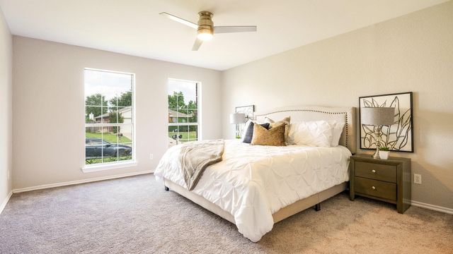 8183 Spruce Valley Drive, Fort Worth, TX 76137