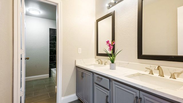 8183 Spruce Valley Drive, Fort Worth, TX 76137