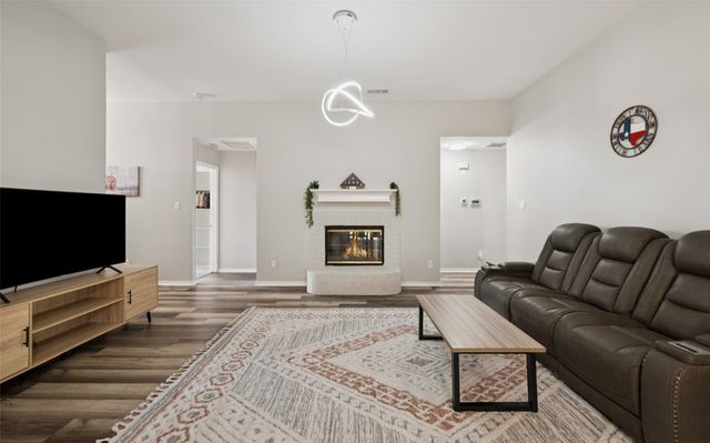 8183 Spruce Valley Drive, Fort Worth, TX 76137