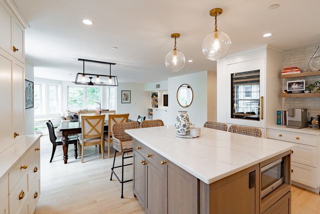 237 Bunker Hill St 237, Boston, MA 02129