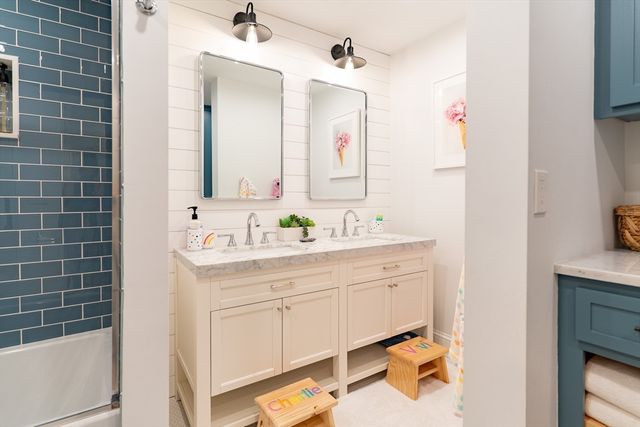 237 Bunker Hill St 237, Boston, MA 02129