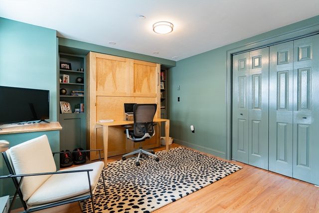237 Bunker Hill St 237, Boston, MA 02129