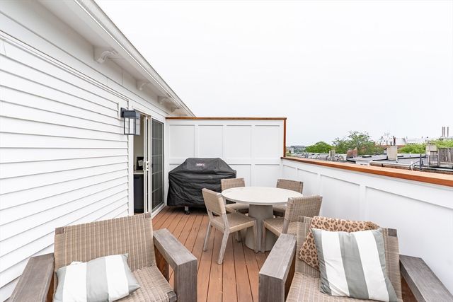 237 Bunker Hill St 237, Boston, MA 02129