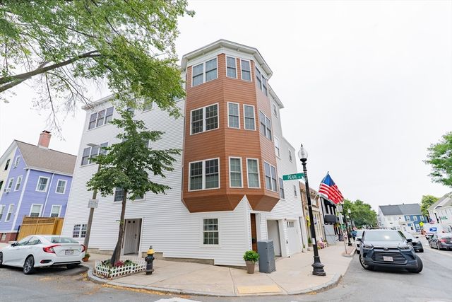 237 Bunker Hill St 237, Boston, MA 02129