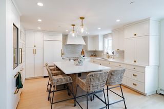 237 Bunker Hill St 237, Boston, MA 02129