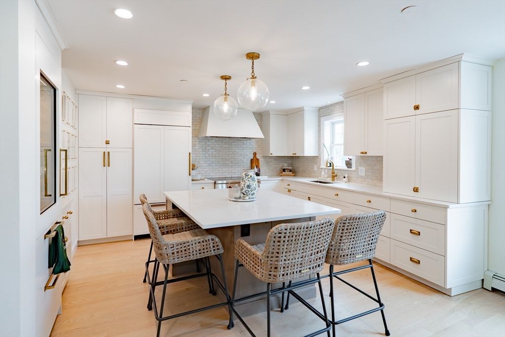 237 Bunker Hill St 237, Boston, MA 02129
