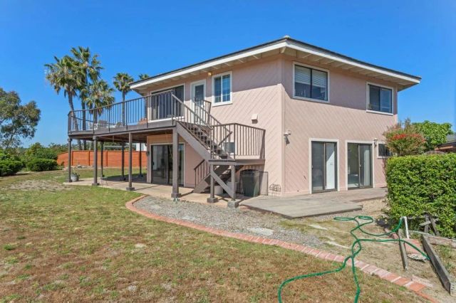 7619 Cortina, Carlsbad, CA 92009