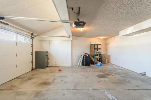 7619 Cortina, Carlsbad, CA 92009