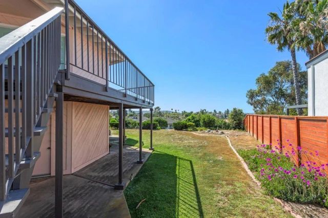 7619 Cortina, Carlsbad, CA 92009